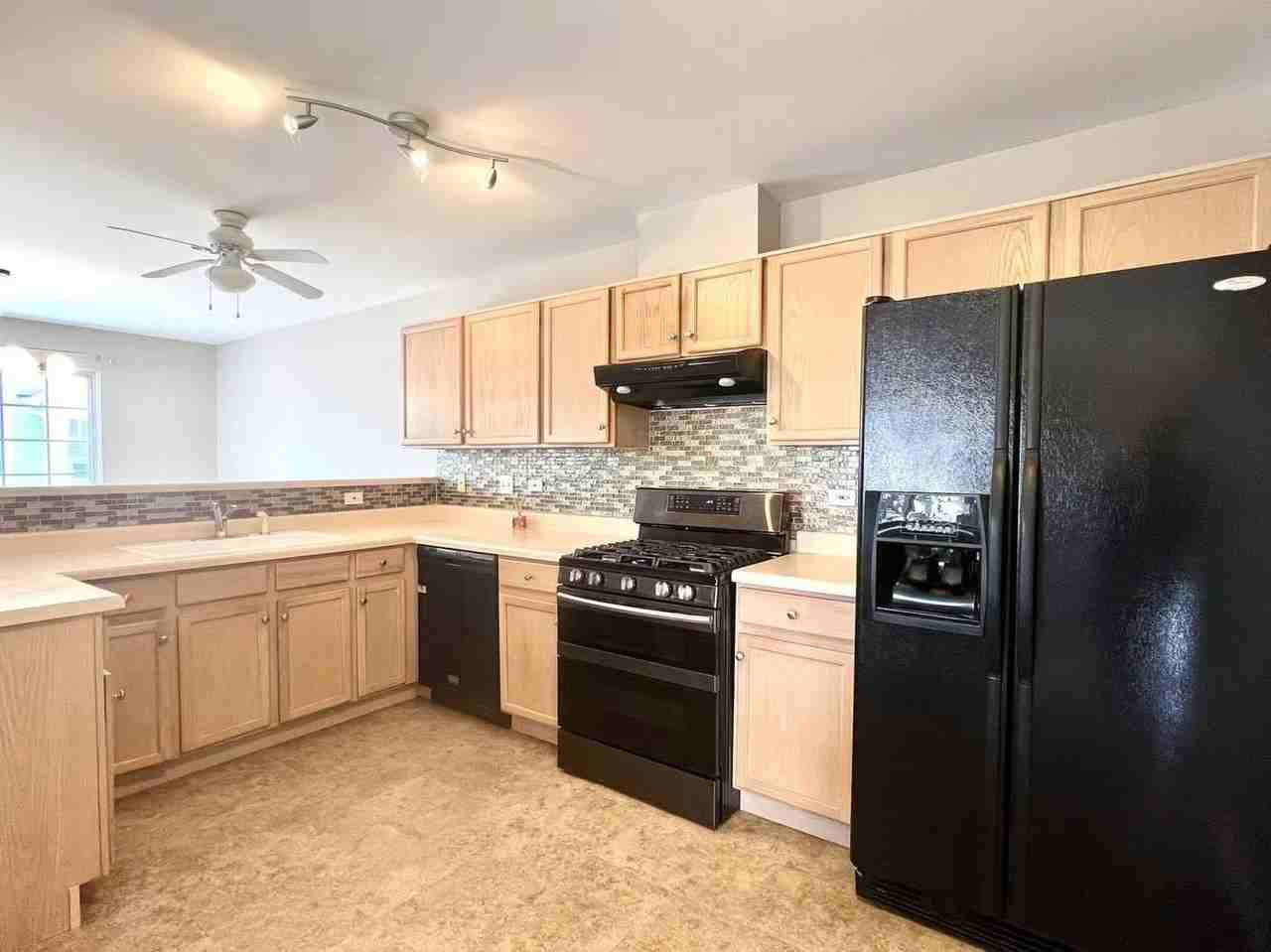 3356 Ravinia Cir Unit 3356 #3356 - Photo 5 of 19