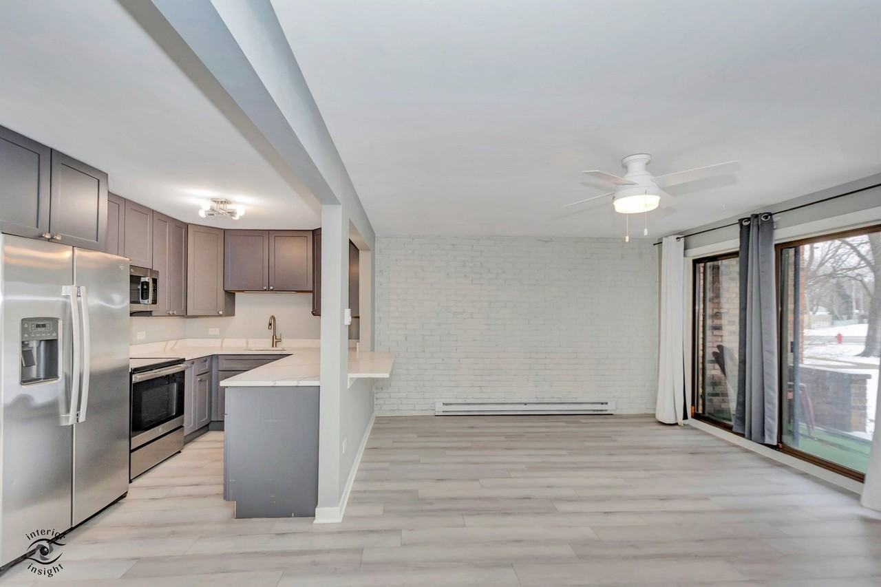 7302 Blackstone Ave Apt 7 #7 - Photo 3 of 25