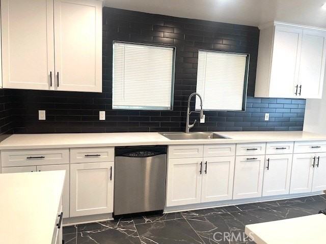 4921 Enfield Ave - Photo 6 of 19