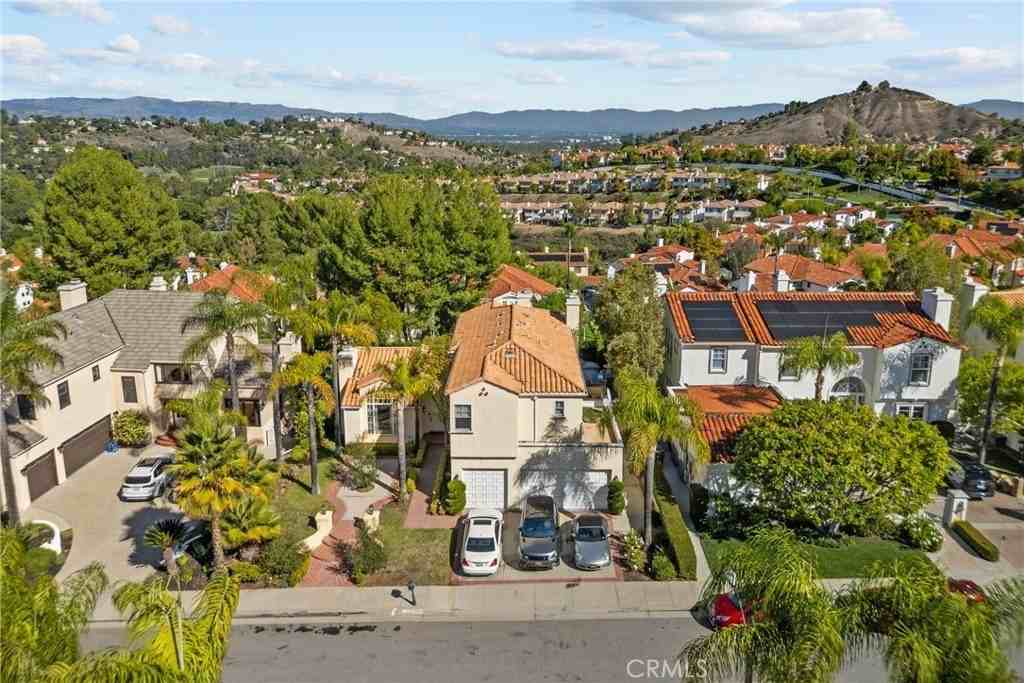 3450 Malaga Ct - Photo 3 of 50