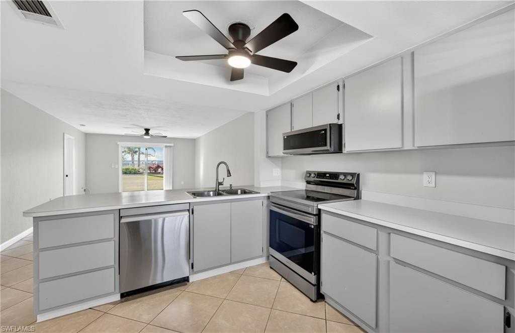 144 Cypress Way E Unit 701 #701 - Photo 6 of 36