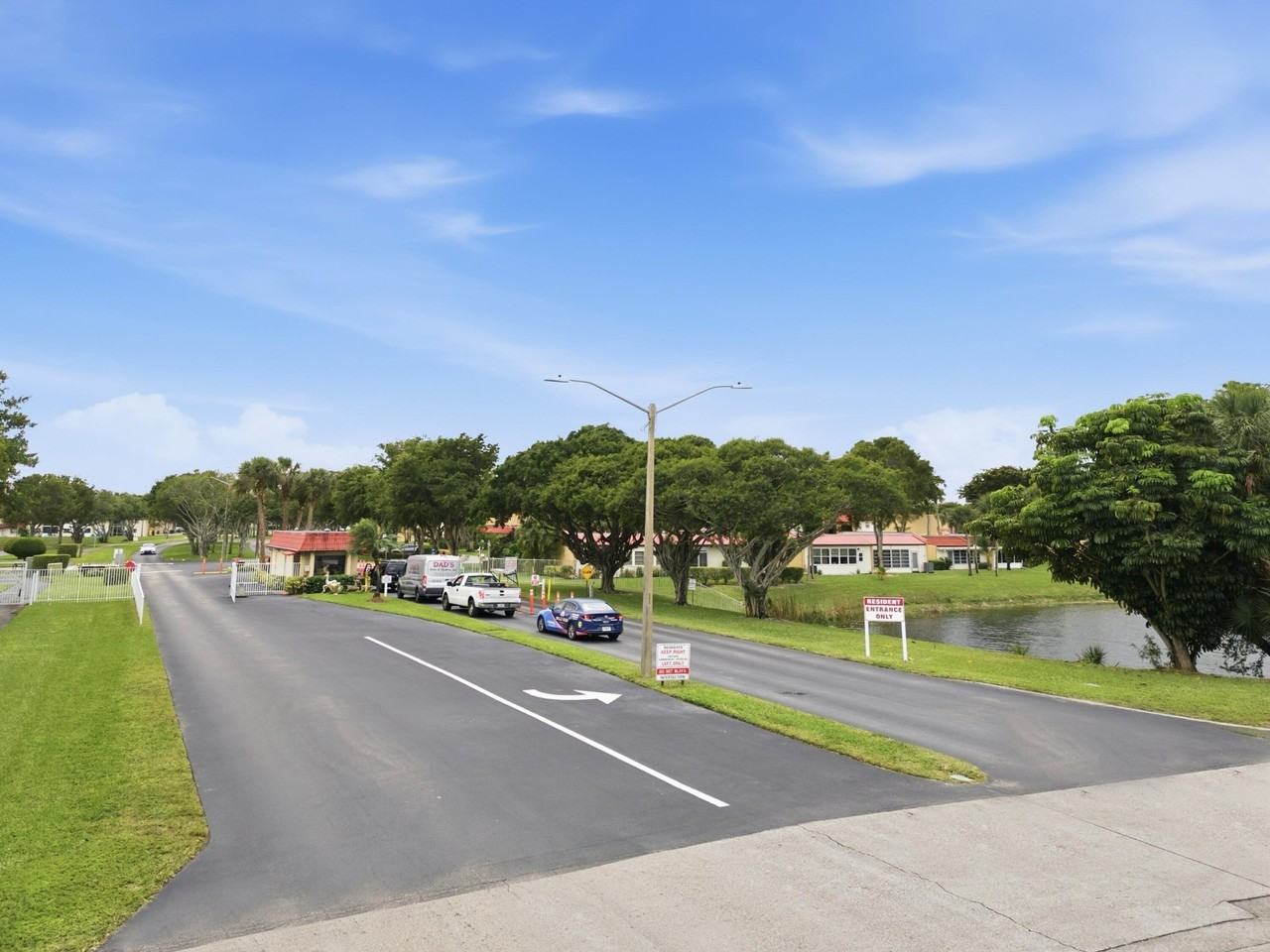 135 Lake Carol Dr #135 - Photo 4 of 32