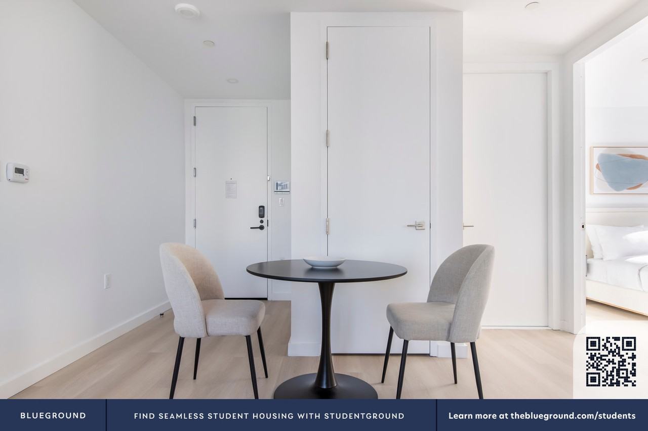 150 Lawrence Street - Photo 6 of 31