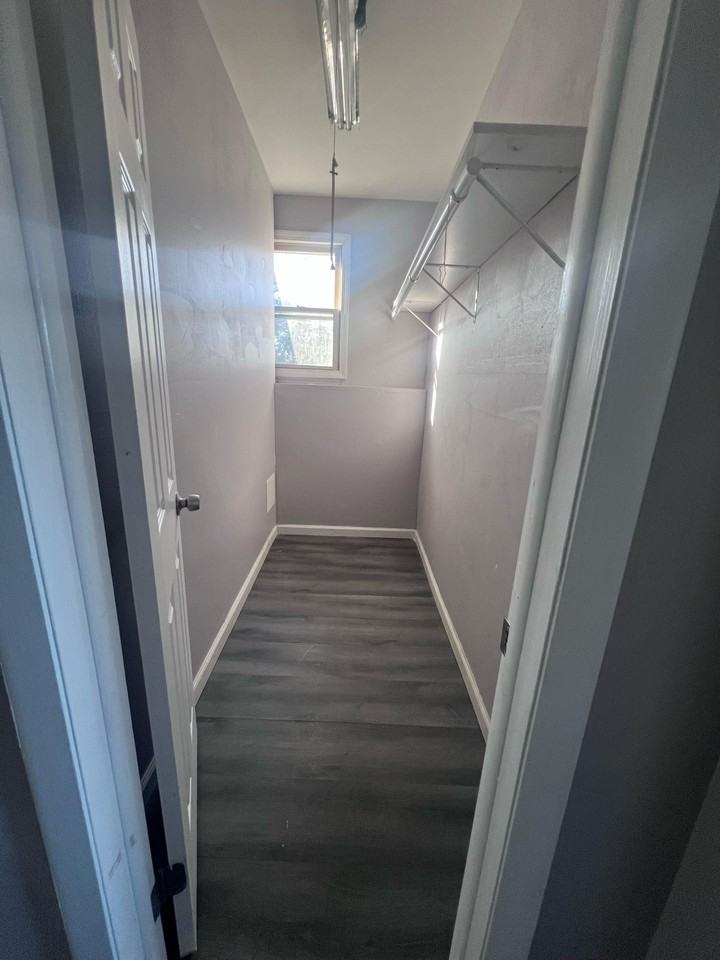 219 South Orchard Street - Photo 7 of 9