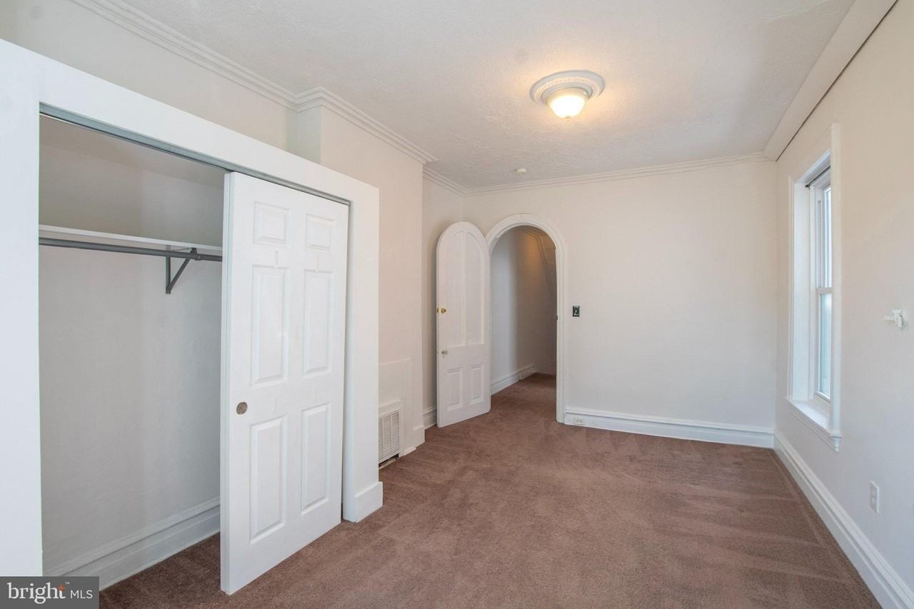 2039 N Gratz St - Photo 7 of 20