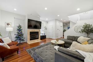 featured image of 1621 W Beach Ave