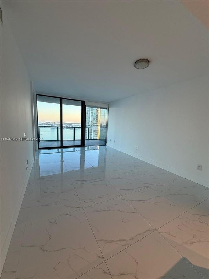 NE 32nd St & Biscayne Blvd - Photo 3 of 19