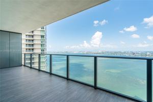 featured image of NE 32nd St & Biscayne Blvd