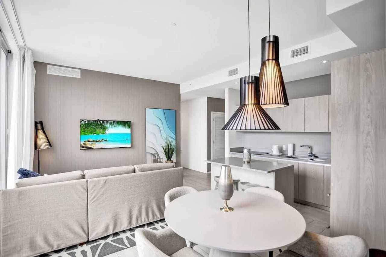 4010 S Ocean Dr #1372320P - Photo 2 of 39