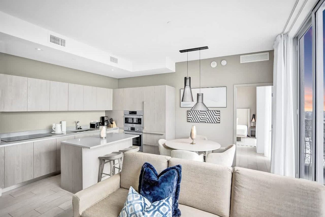 4010 S Ocean Dr #1372320P - Photo 3 of 39