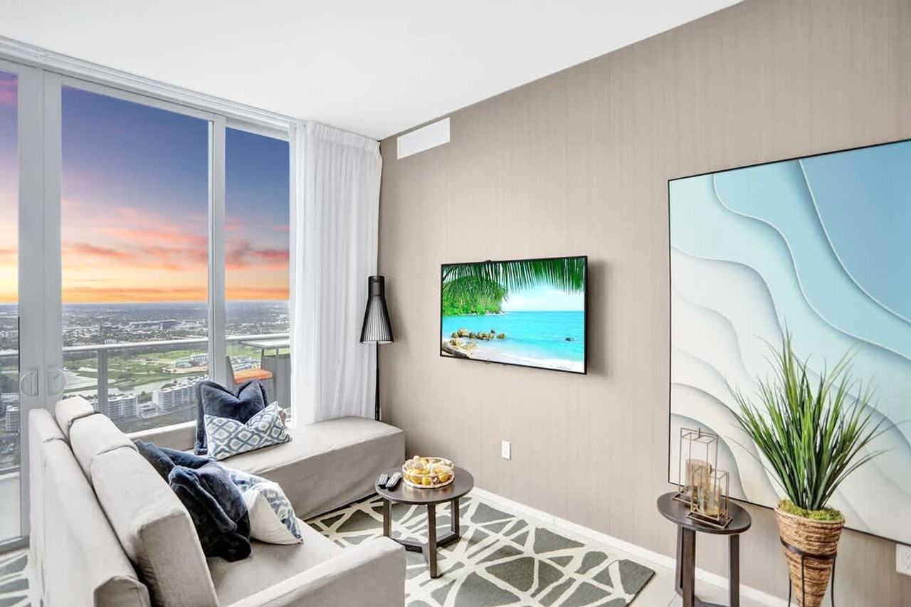 4010 S Ocean Dr #1372320P - Photo 4 of 39