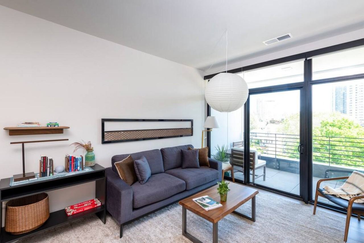 1632 N Franklin Pl #1379006P - Photo 2 of 17