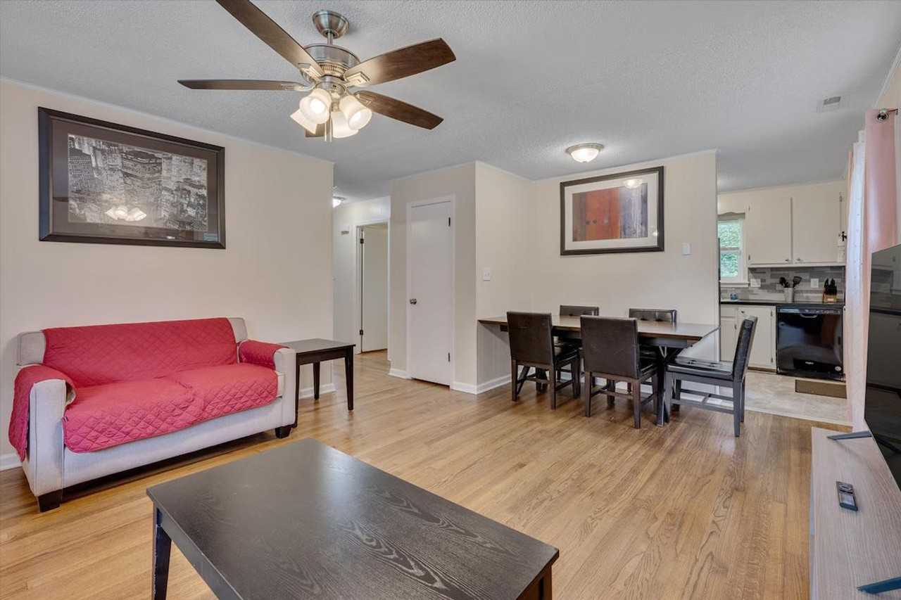 210 Parthenia Dr #1388444P - Photo 6 of 32