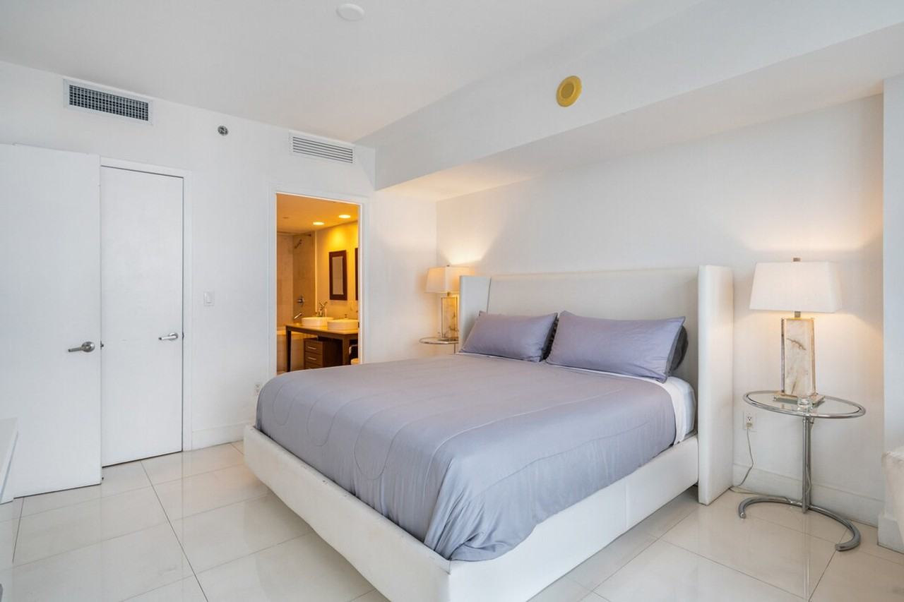 495 Brickell Ave #1389645P - Photo 6 of 33