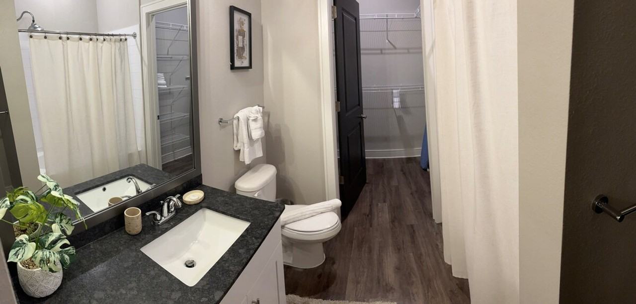 3700 Ingleside Blvd #1390816P - Photo 6 of 18