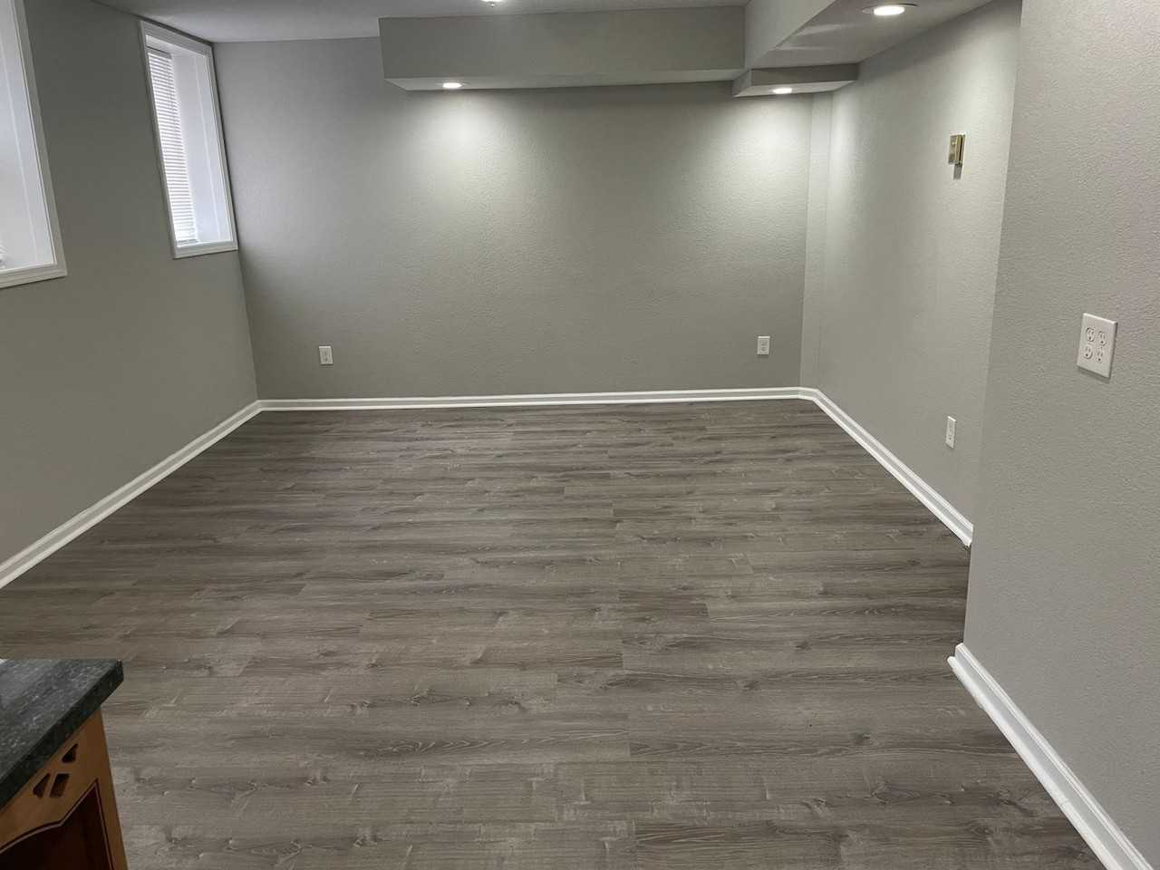 11350 Hessler - Photo 2 of 6