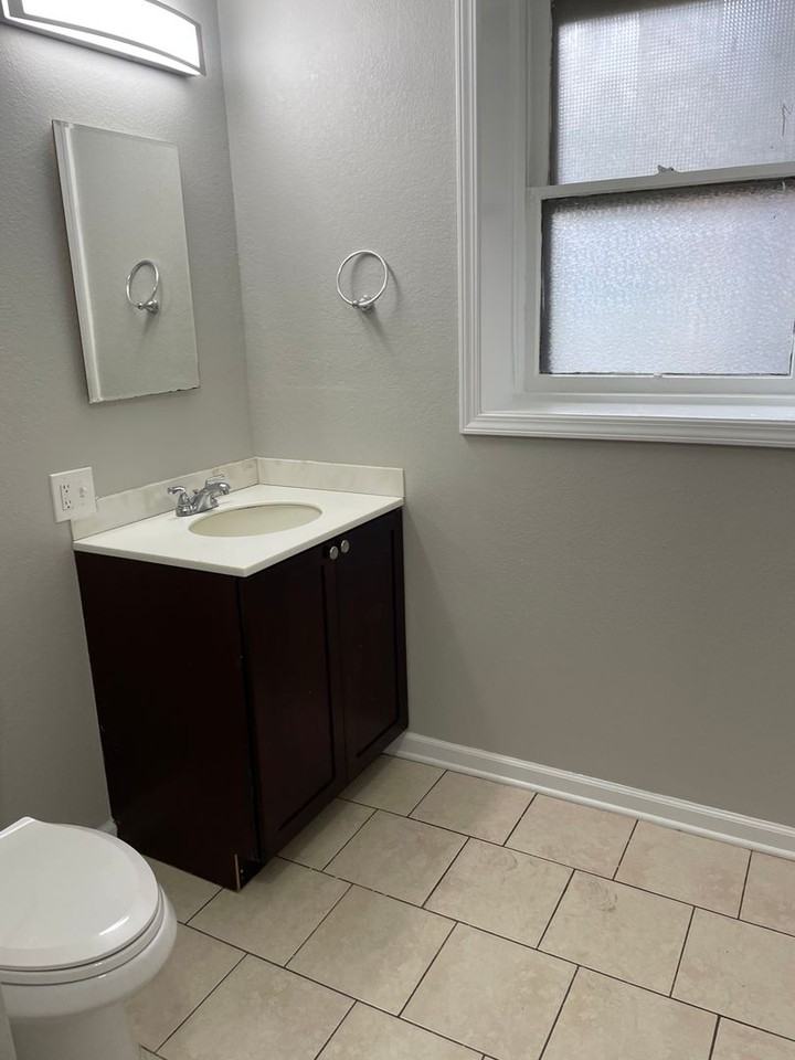 11350 Hessler - Photo 5 of 6