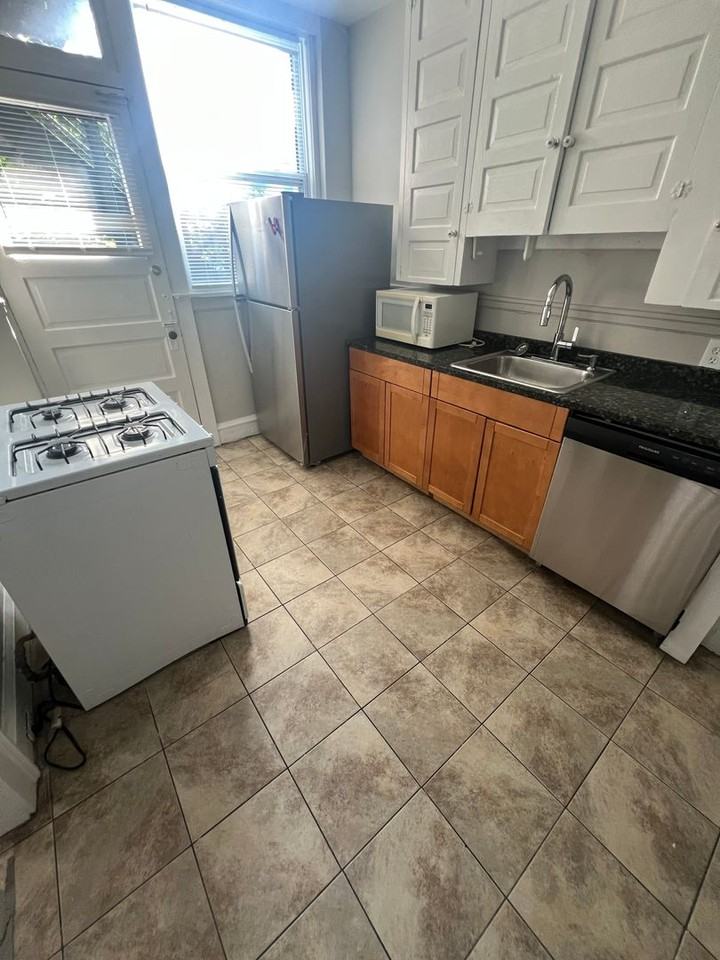 11420 Hessler - Photo 6 of 27