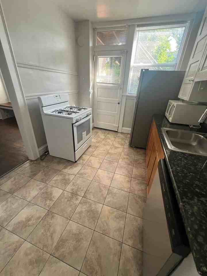 11420 Hessler - Photo 7 of 27