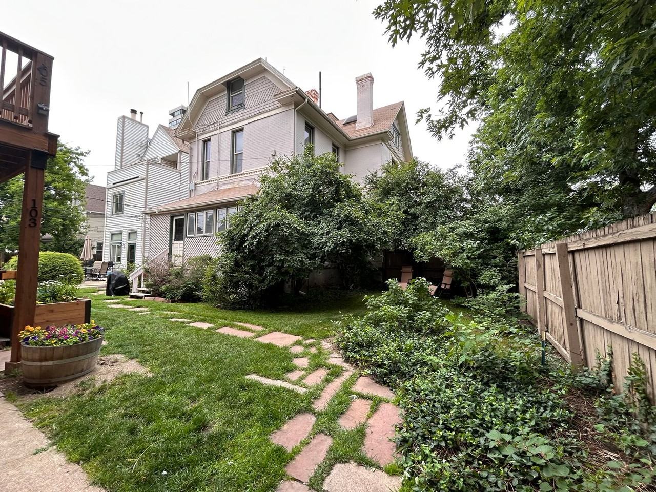 105 N Pearl St #105E - Photo 3 of 33