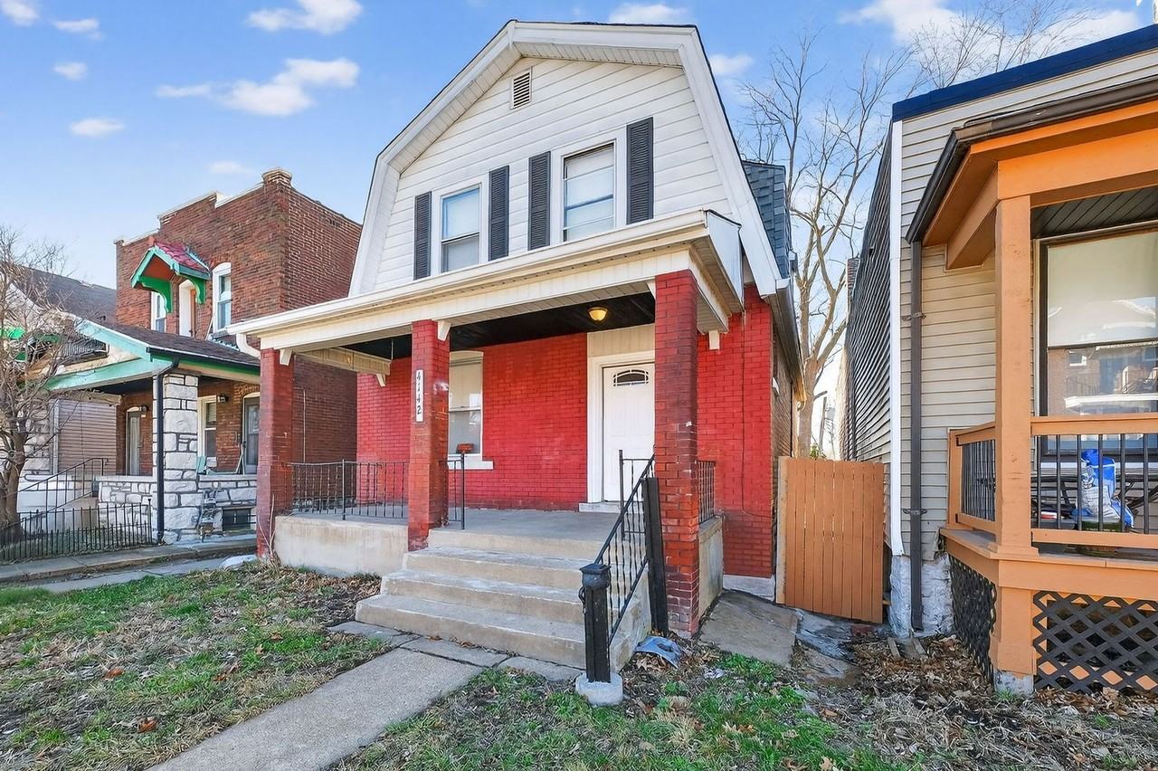 4142 Delor St - Photo 5 of 32