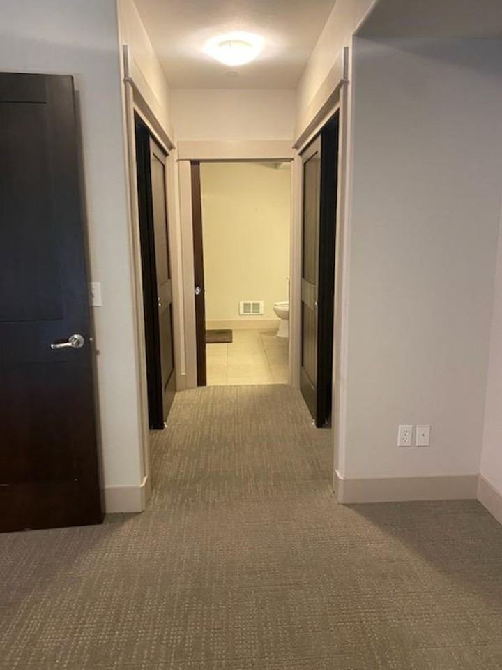 18609 Se Newport Way - Photo 5 of 9