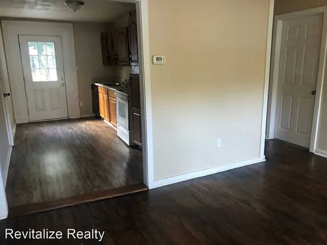 1905 Pake Ave - Photo 2 of 15