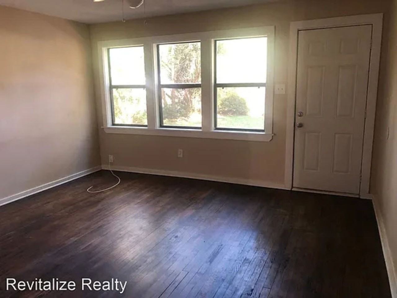 1905 Pake Ave - Photo 7 of 15