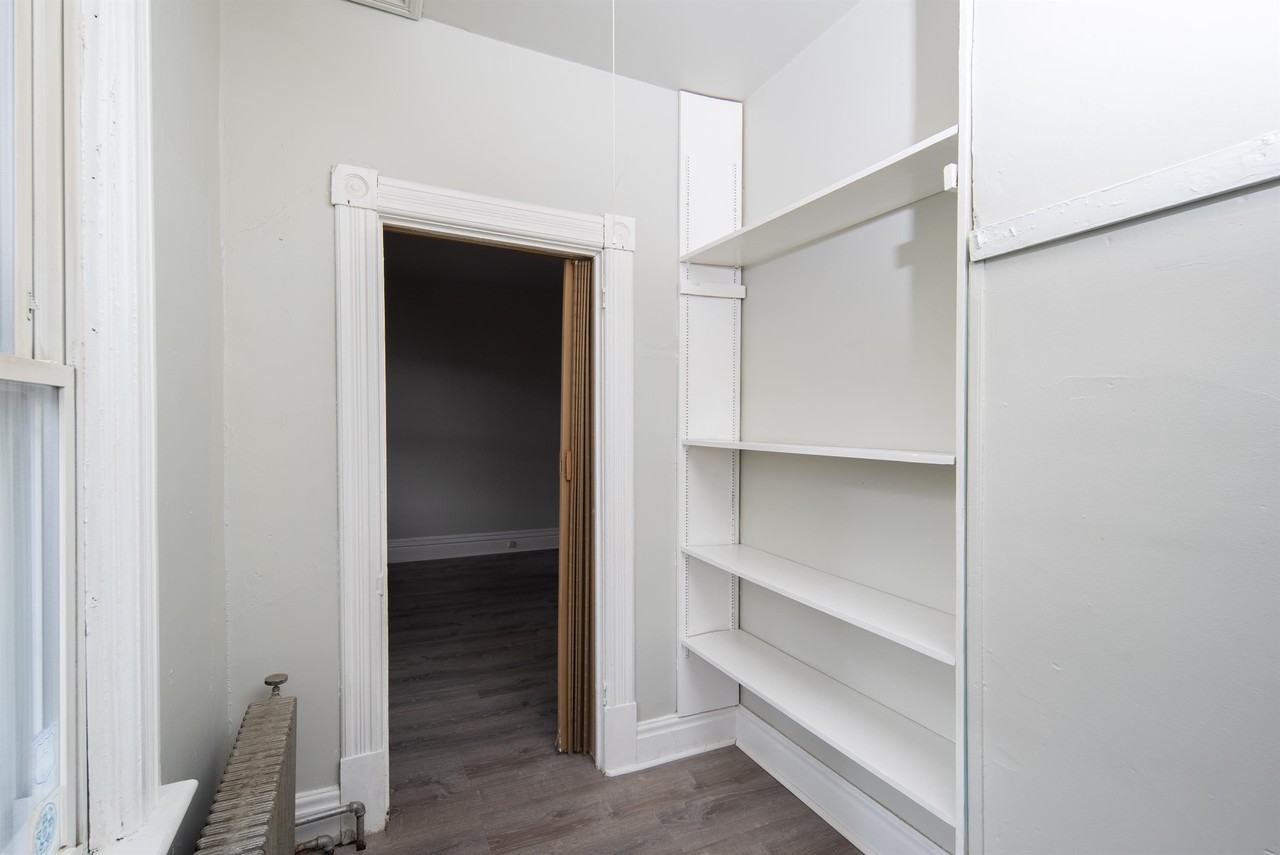 13 112th St #2F - Photo 2 of 21