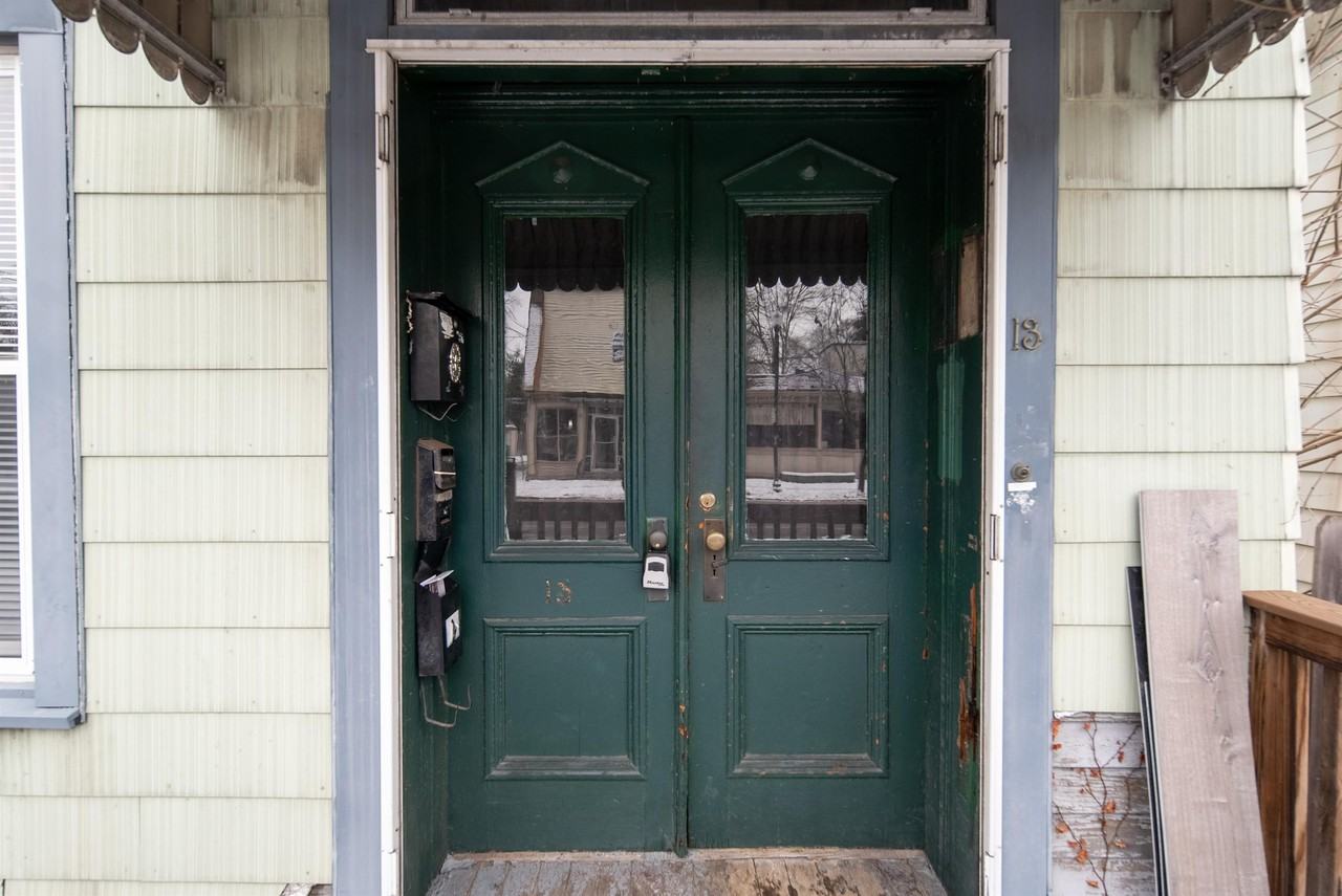 13 112th St #2F - Photo 3 of 21