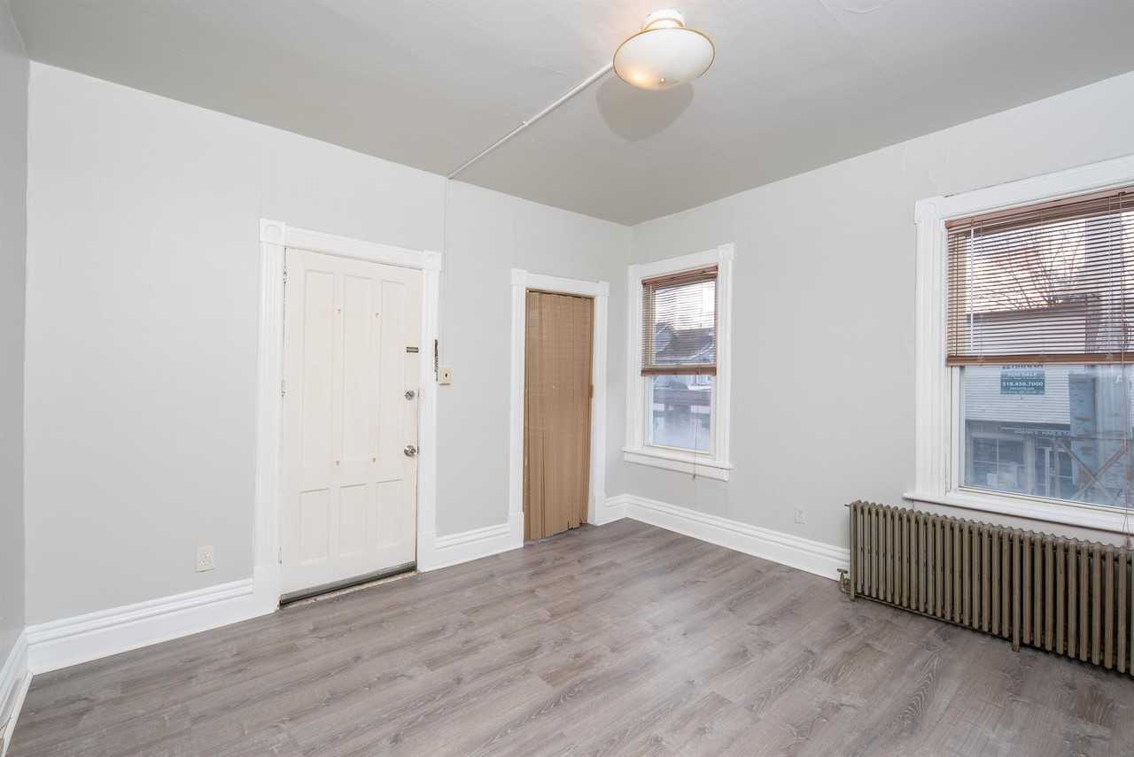 13 112th St #2F - Photo 6 of 21