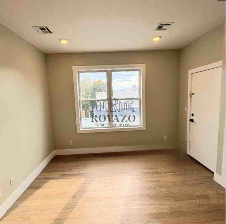 206 22nd Street #3,4 - Photo 3 of 6