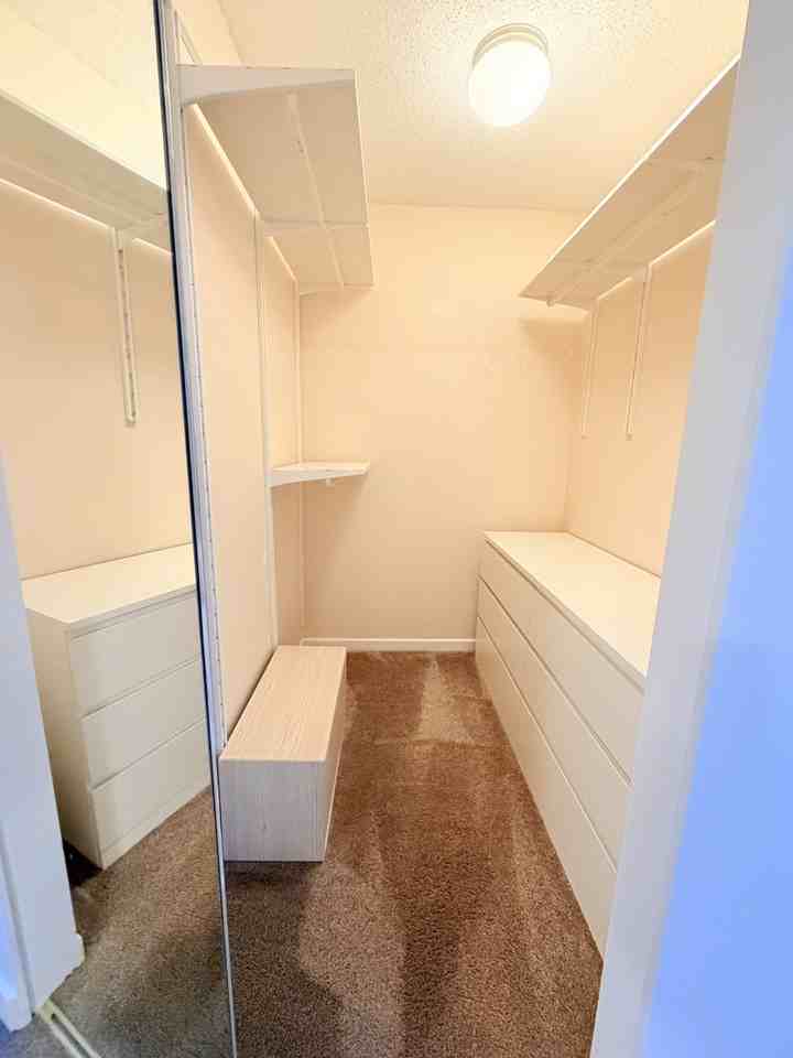 8655 Jones Rd - Photo 7 of 19