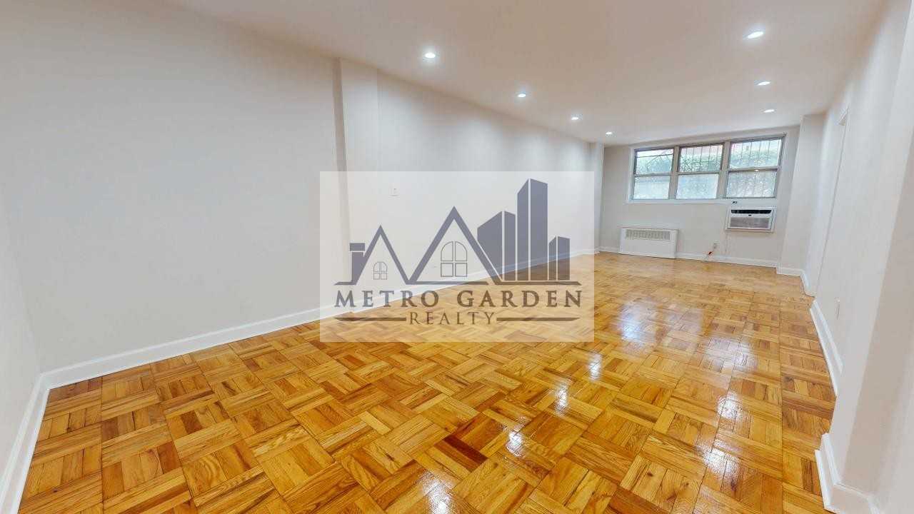 66-15 Thornton Place #L4 - Photo 5 of 33