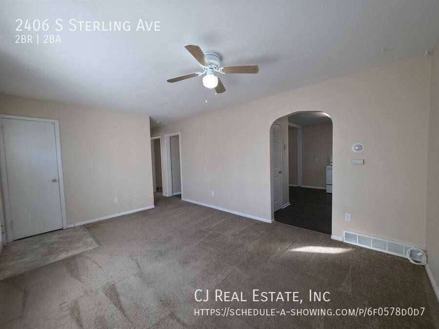 2406 S Sterling Ave - Photo 3 of 11