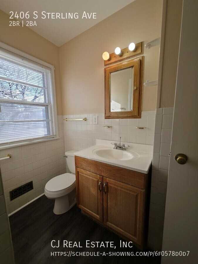 2406 S Sterling Ave - Photo 7 of 11