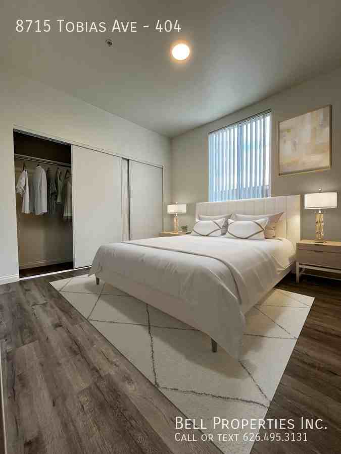 8715 Tobias Ave #404 - Photo 5 of 10