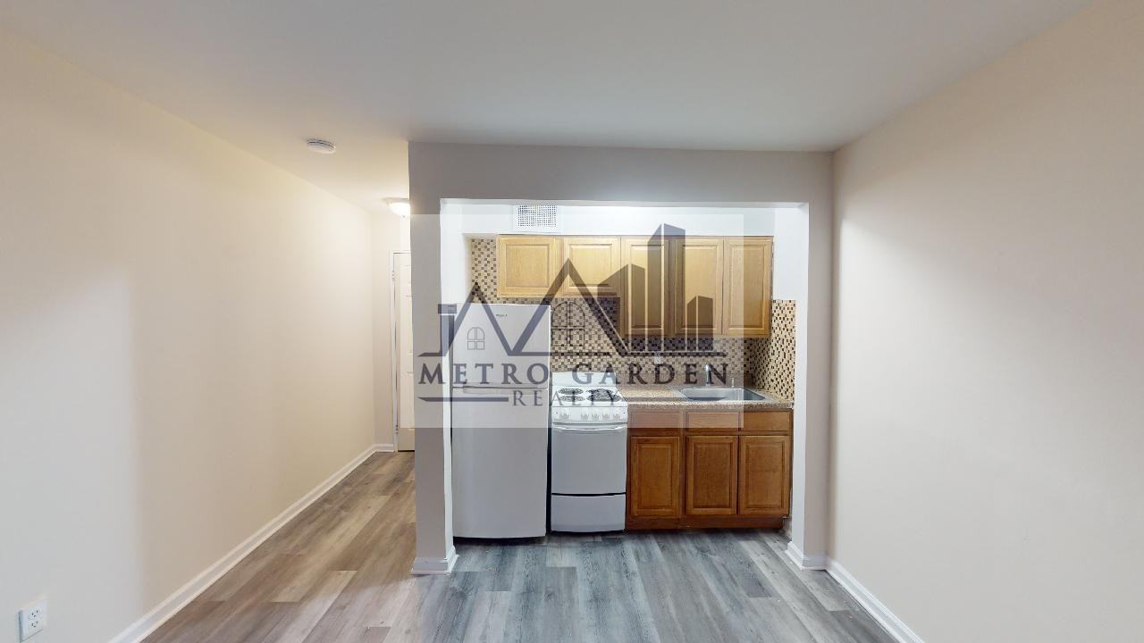 66-55 Booth Street #8 - Photo 3 of 11