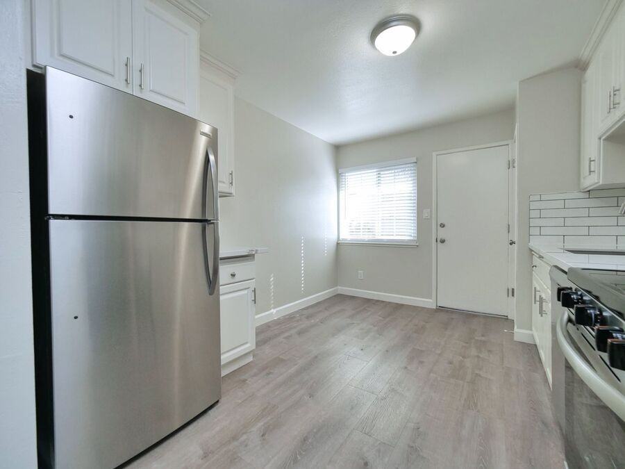 16016 Marcella St - Photo 7 of 35