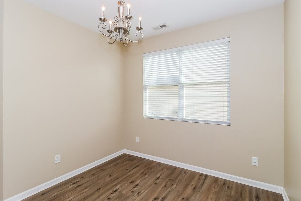 1019 Yellow Bee Rd - Photo 7 of 23