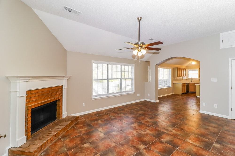 8648 Tropicana Dr N - Photo 5 of 16