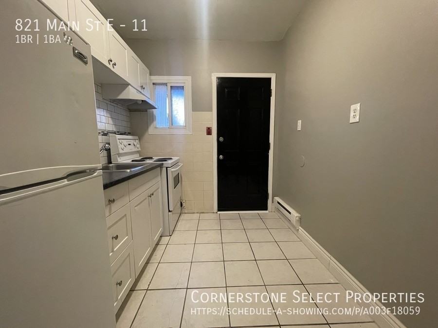 821 Main St E #11 - Photo 4 of 17