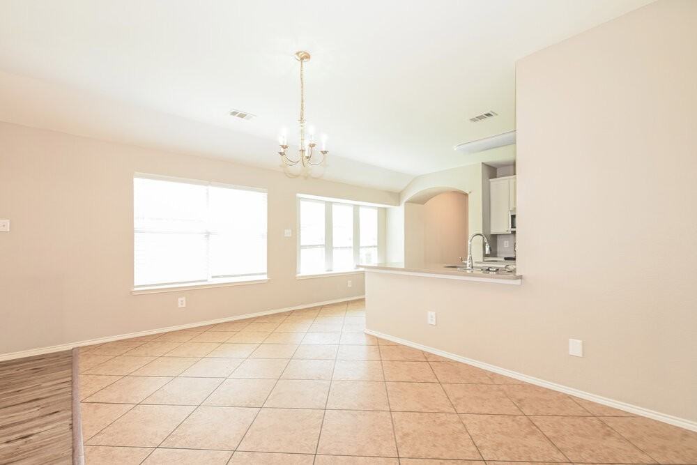 3135 Marble Falls Dr - Photo 5 of 16