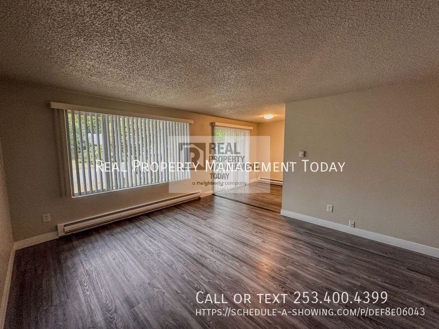 1414 Josephine Ct Se - Photo 2 of 9