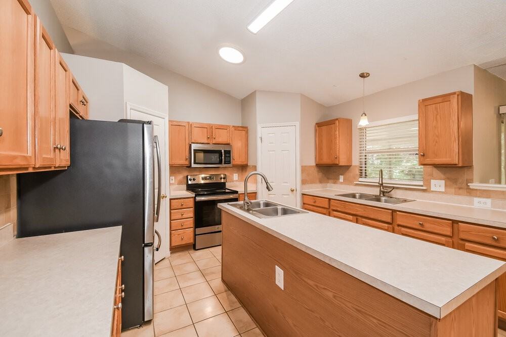 12451 Glenn Hollow Dr - Photo 6 of 16