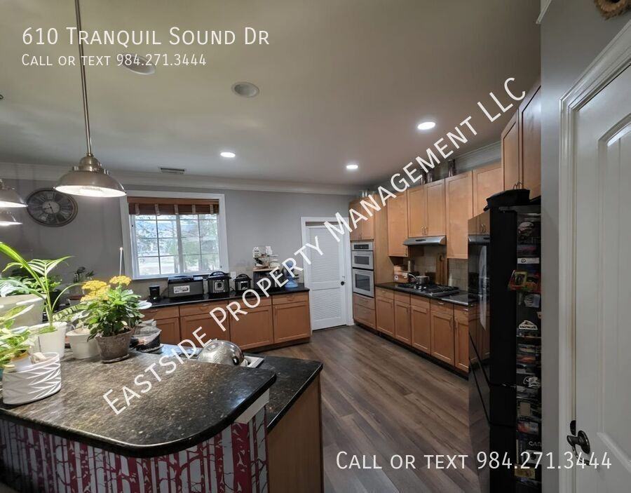 610 Tranquil Sound Dr - Photo 4 of 21
