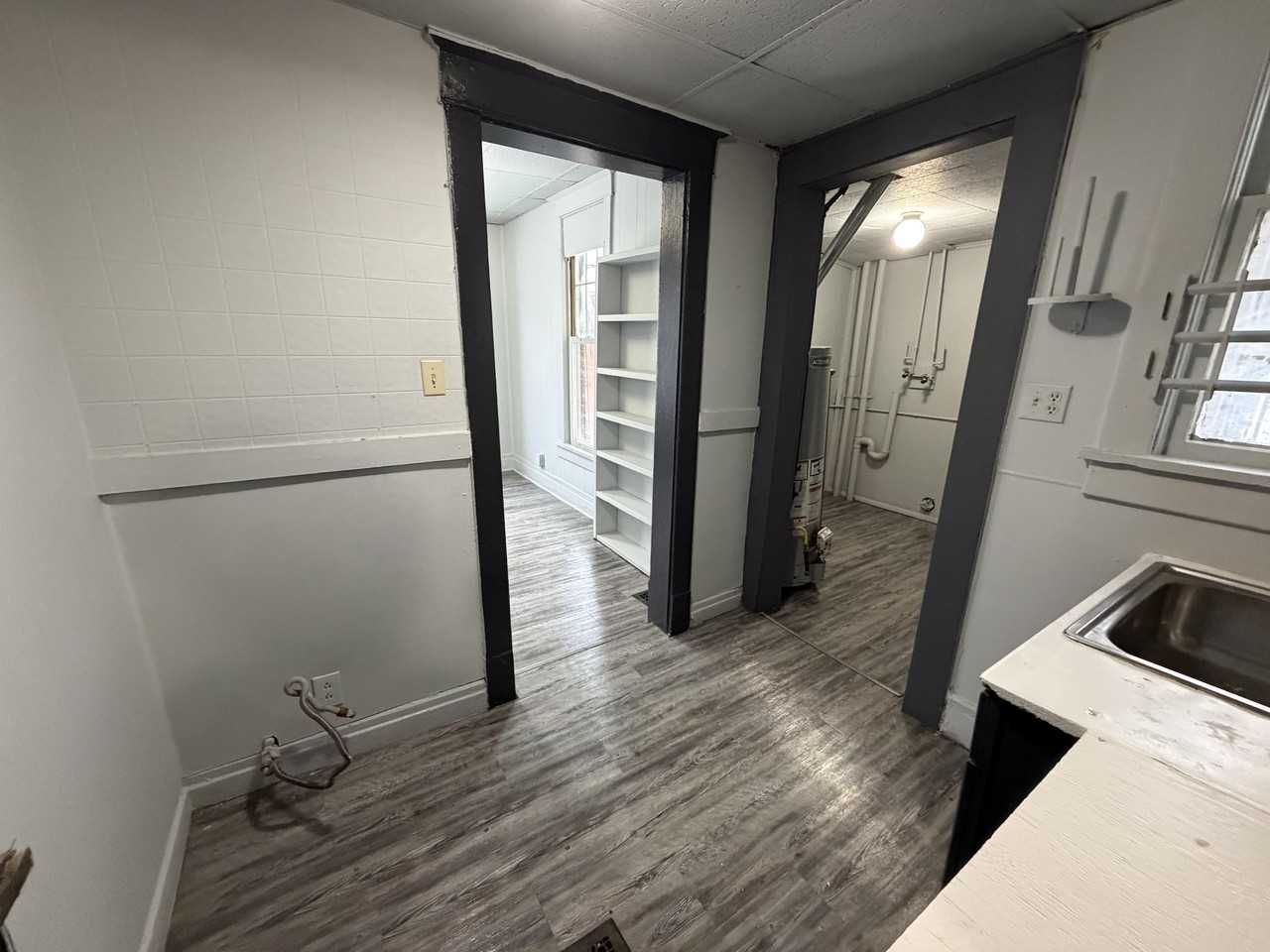 505 N Collett St - Photo 3 of 15