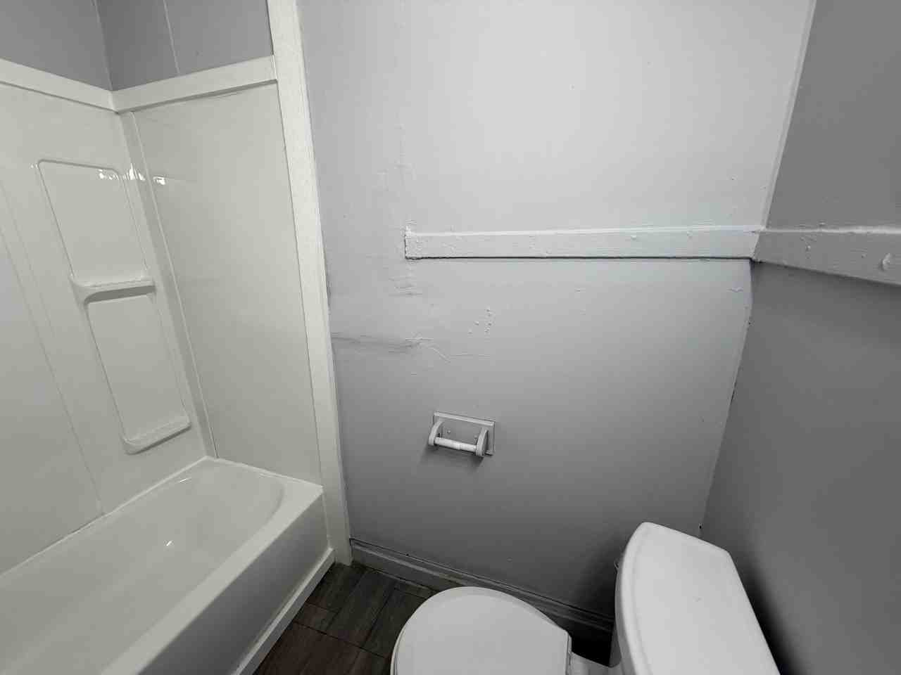 505 N Collett St - Photo 4 of 15