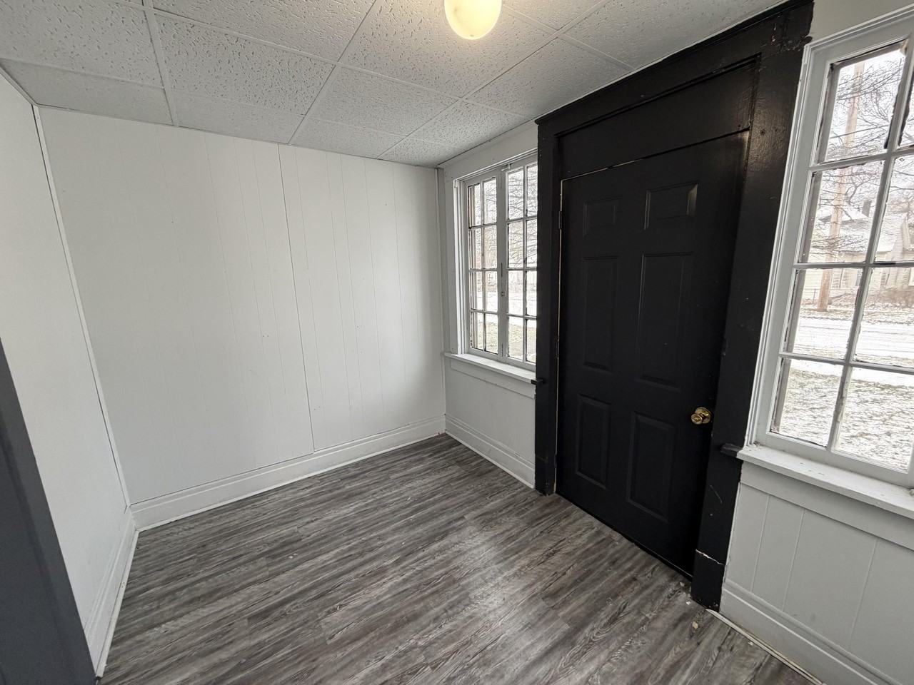 505 N Collett St - Photo 7 of 15