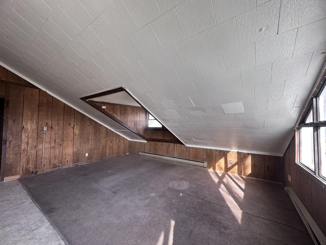 208 E English St #E - Photo 6 of 11